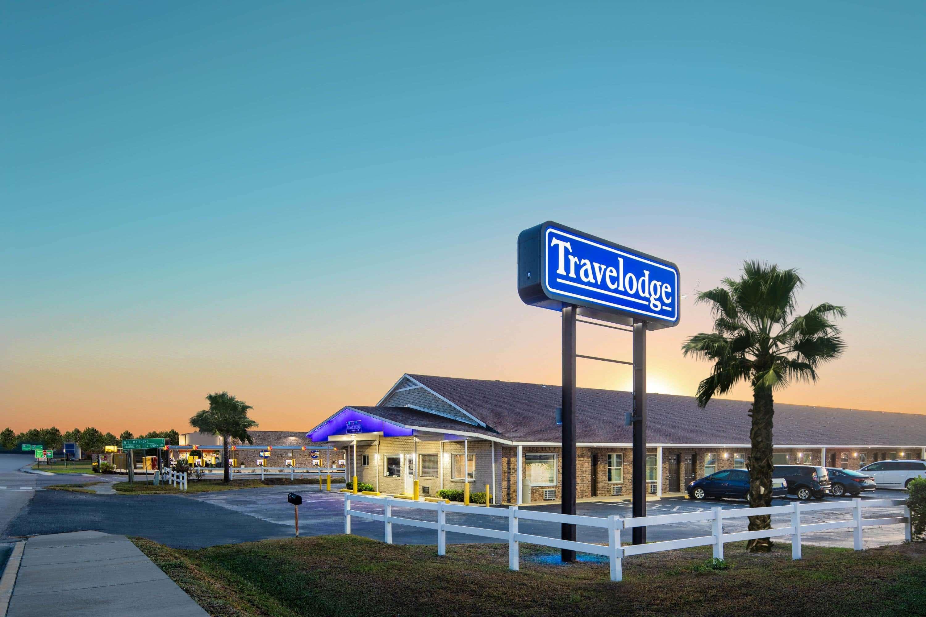 Travelodge By Wyndham Orangeburg Exterior photo