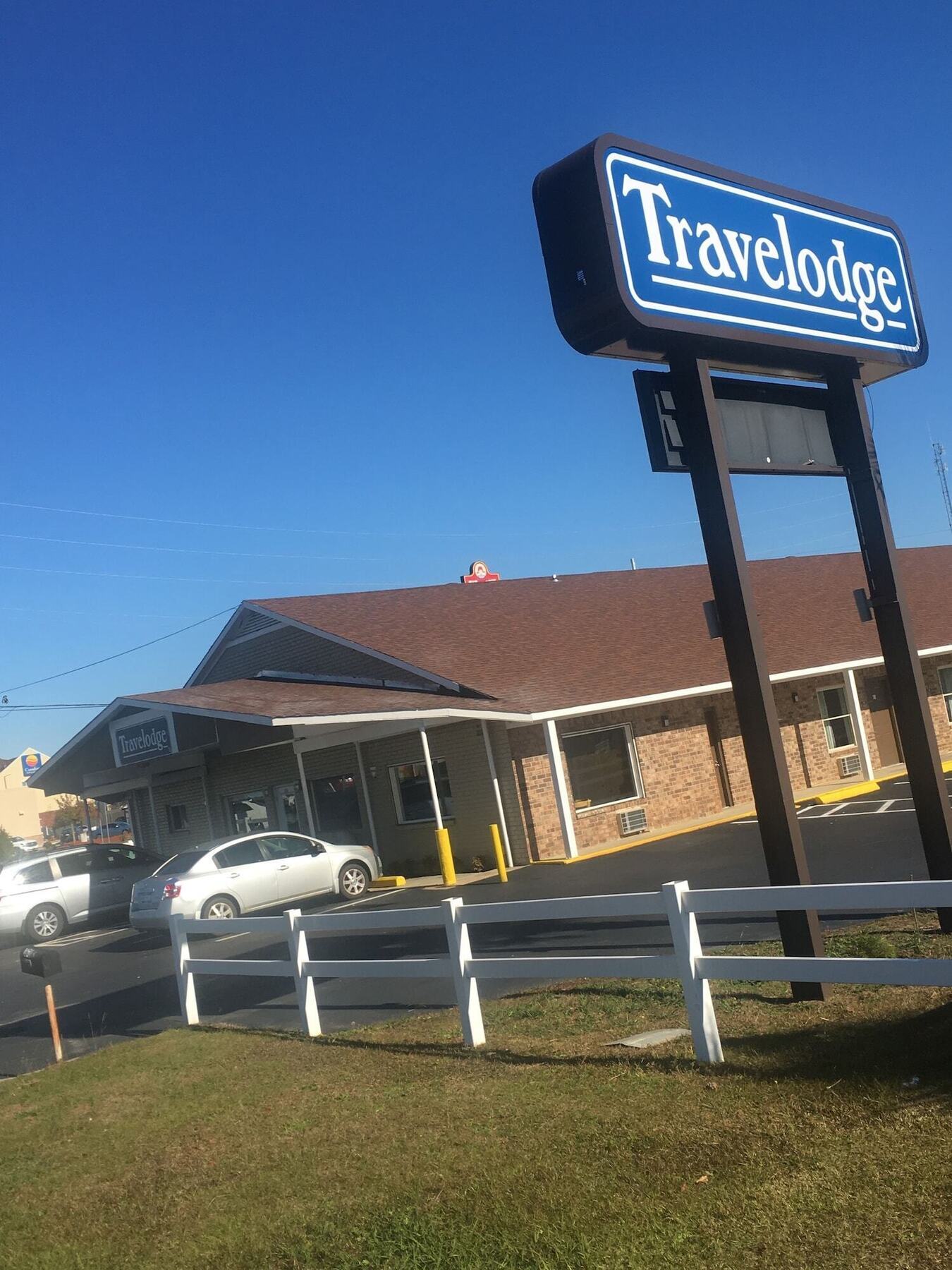 Travelodge By Wyndham Orangeburg Exterior photo